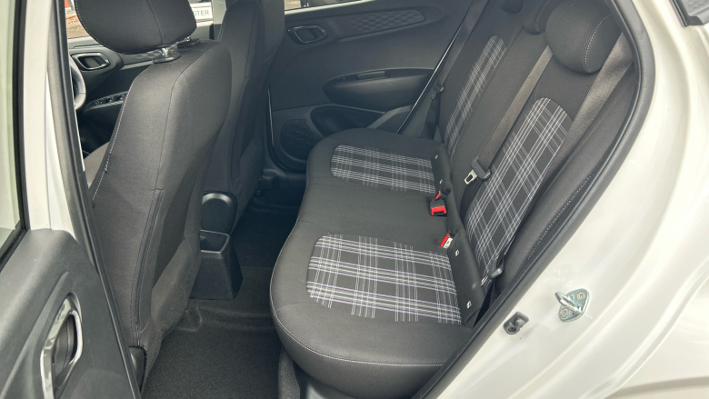 Hyundai i10 1.2 [79] Premium 5dr Auto [Nav] Petrol Hatchback